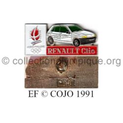 20 05 pin's Club Coubertin Renault Clio émail à froid signé © COJO 1991