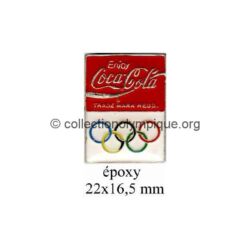28_03 TOP club Coca-Cola pin epoxy 22 x 16.5 mm