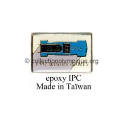 86 03 pin's partenaires équipes étrangères USA lee jeans époxy signé IPC Made in Taïwan